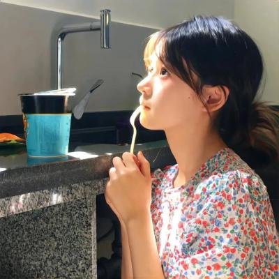 满朝文武吃大瓜，公主崽崽被团宠